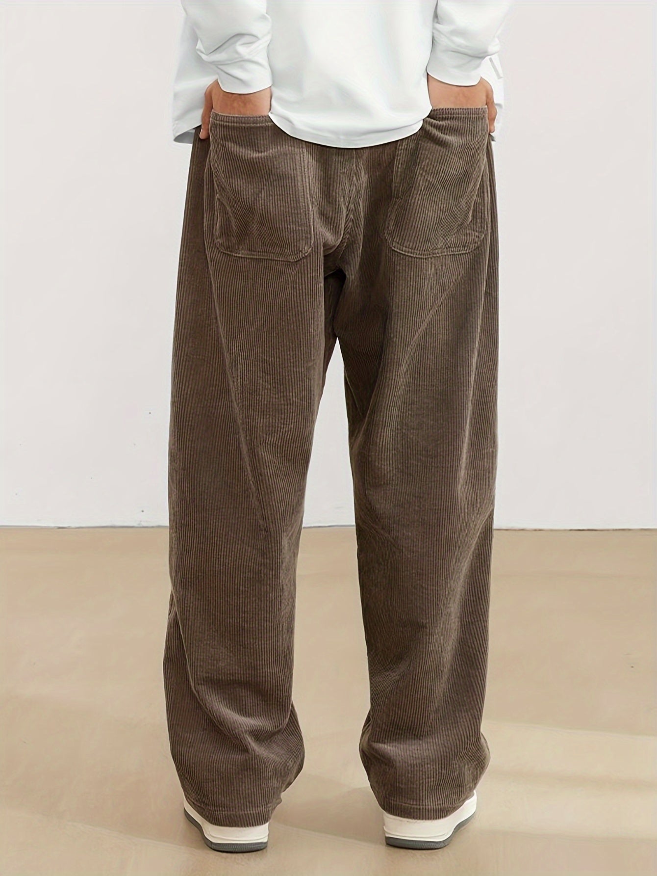 Pantaloni in velluto a coste da uomo con tasche - Brown