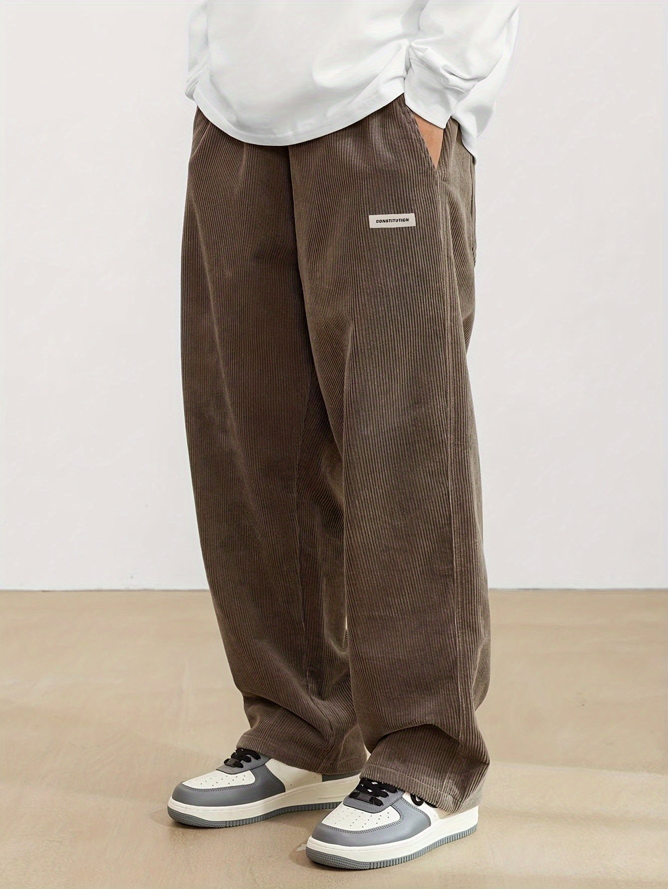 Pantaloni in velluto a coste da uomo con tasche - Brown